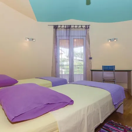 Tatil Evi Stunning In With Kitchen Pula