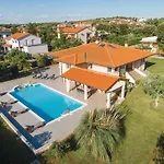 Vikendica Gorgeous Home In Pula With Wifi