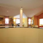 Vikendica Gorgeous Home In Pula With Wifi *