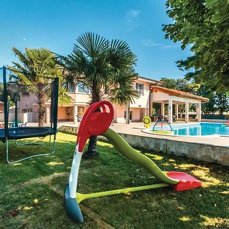 Luxurious Home In Pula