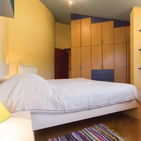 Luxurious Home In Pula Ferienhaus Pula