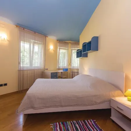 Luxurious Home In Pula